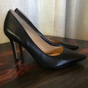 Sam Edelman Black leather pumps